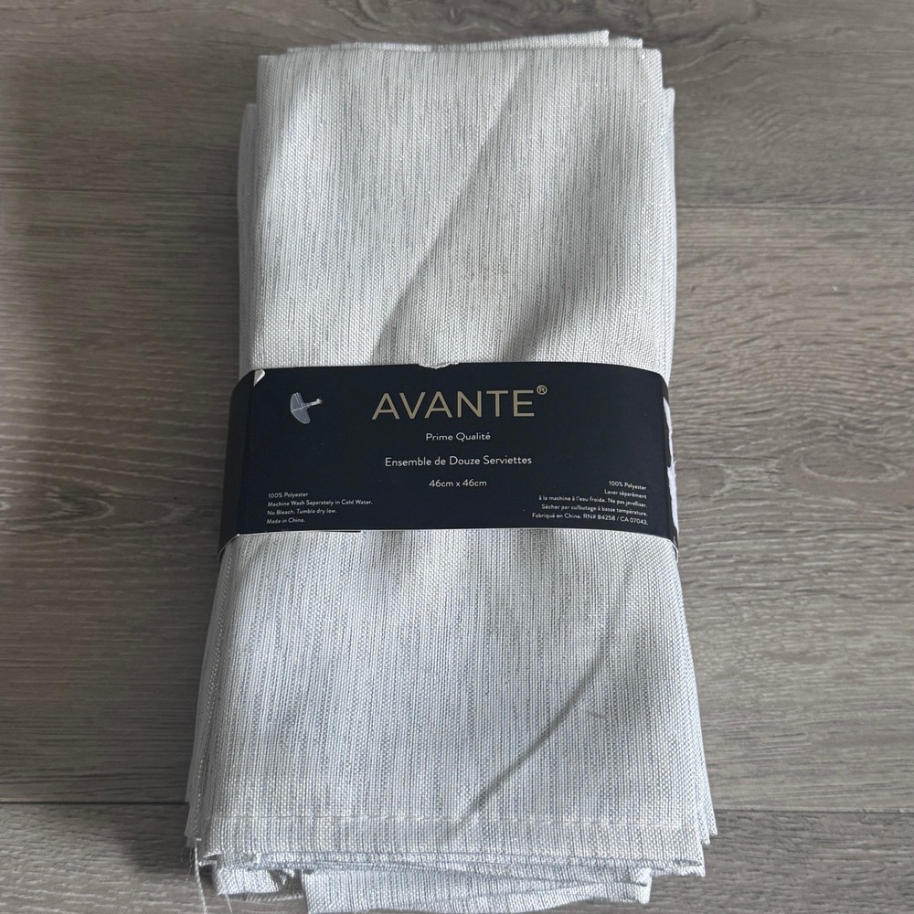 Avante Set of‎ 12 Silver Grey Textured Cloth Napkins 18x18 Premium Quality NWT